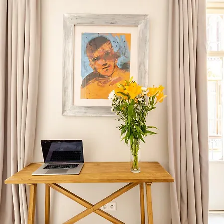 Apartamento Calderon En El Casco Antiguo Málaga